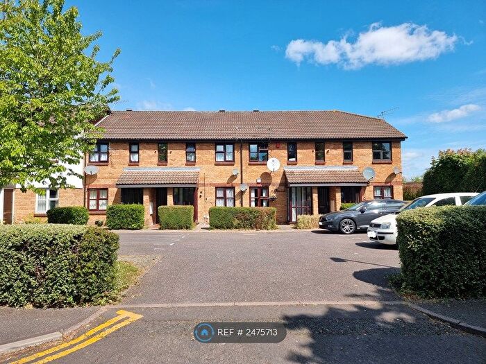 1 Bedroom Maisonette To Rent In Clarkes Drive, Uxbridge, UB8