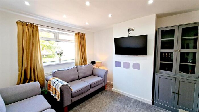 2 Bedroom Bungalow To Rent In Wellfield, Winsford, CW7