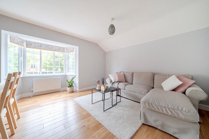2 Bedroom Apartment To Rent In Banbury Road, Summertown, OX2