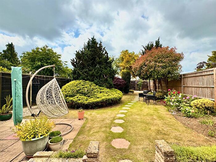 3 Bedroom Semi-Detached House For Sale In Whitecross, Abingdon, OX13