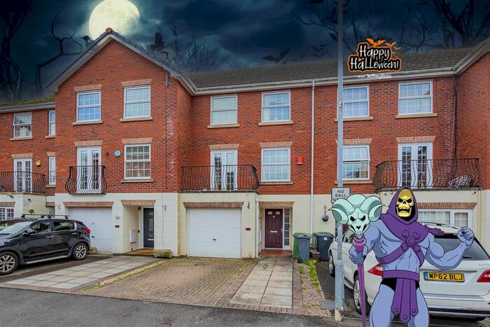 4 Bedroom Town House To Rent In Clos Halket, Canton, Cardiff, CF11