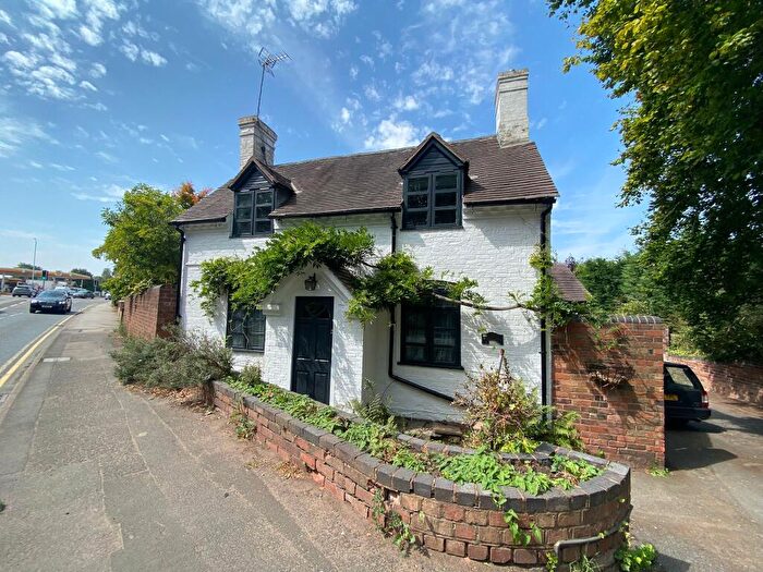 2 Bedroom Cottage To Rent In Worcester Road, Hagley, Stourbridge, DY9