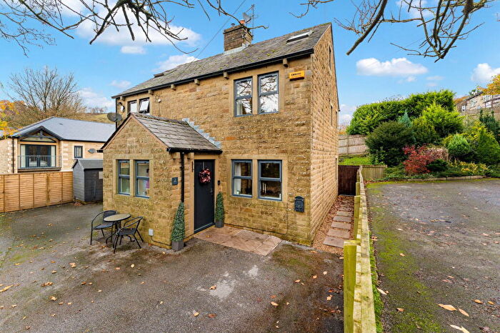 3 Bedroom Semi Detached House For Sale In Huddersfield Road, Delph, Saddleworth, OL3