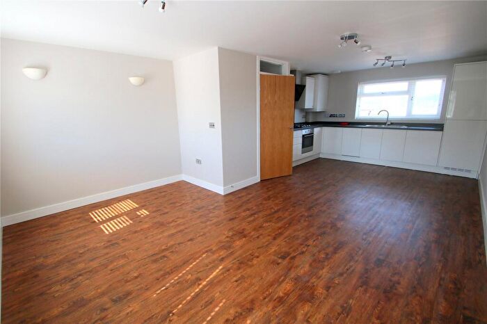 1 Bedroom Apartment To Rent In Court View, Bristol, BS3