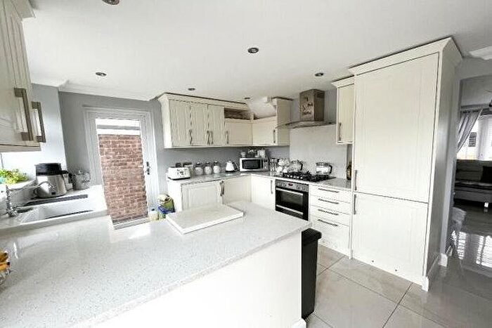 3 Bedroom Property To Rent In Chilham Close, Basildon, SS13