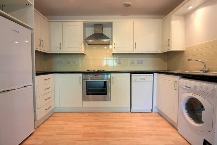 2 Bedroom Flat To Rent In Timothy Place, Pool Close, West Molesey, KT8