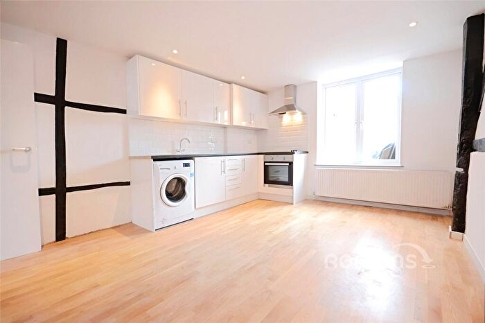 1 Bedroom Flat To Rent In Winchester Street, Basingstoke, RG21