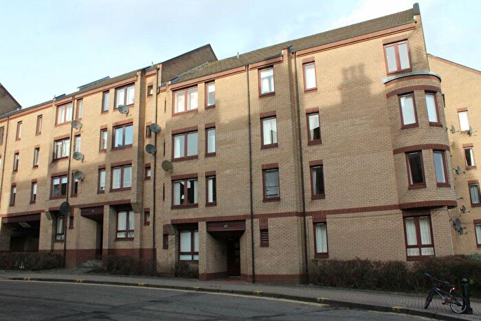 1 Bedroom Flat To Rent In / Upper Craigs, Stirling, FK8