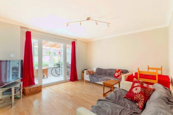 4 Bedroom House To Rent In Little Dimocks, Balham, London, SW12