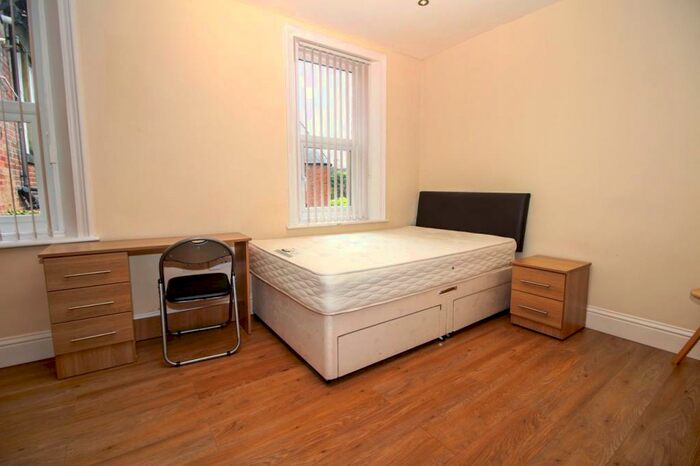 Studio To Rent In Osborne Road, Jesmond, Newcastle Upon Tyne, NE2