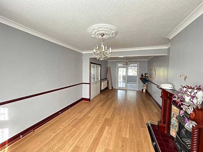 3 Bedroom Property To Rent In Pentyre Avenue, London, N18