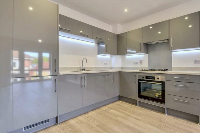 2 Bedroom Flat To Rent In Bell Farm Way, Walton-On-Thames, KT12