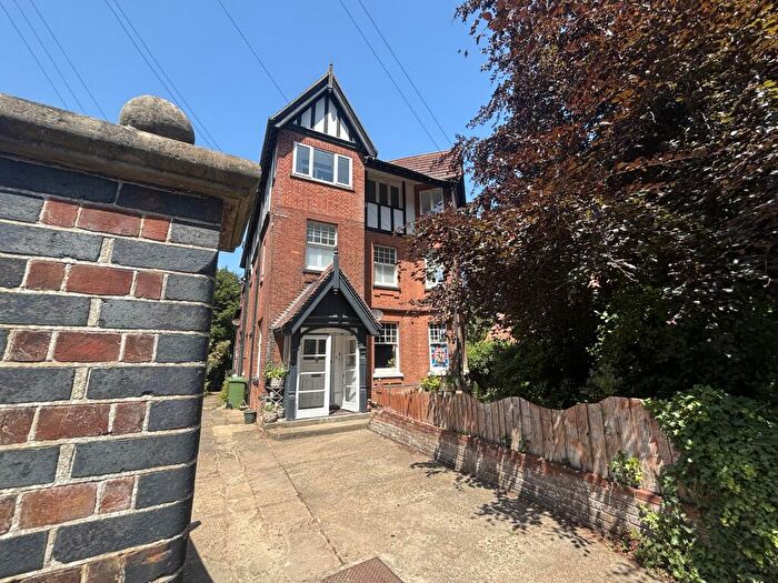 3 Bedroom Apartment To Rent In Hooks Hill Road, Sheringham, NR26