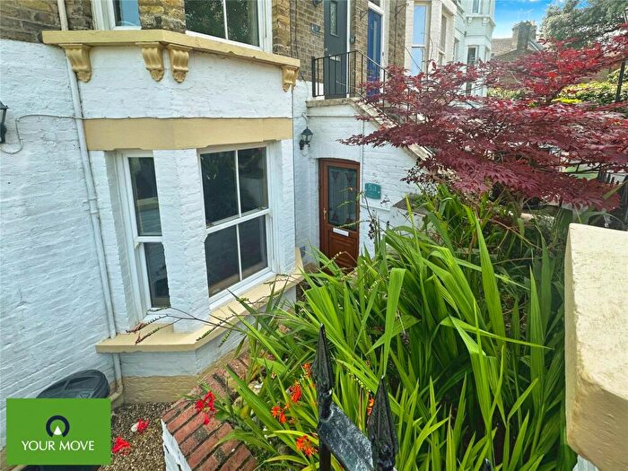 2 Bedroom Flat To Rent In Devonshire Terrace, Broadstairs, Kent, CT10