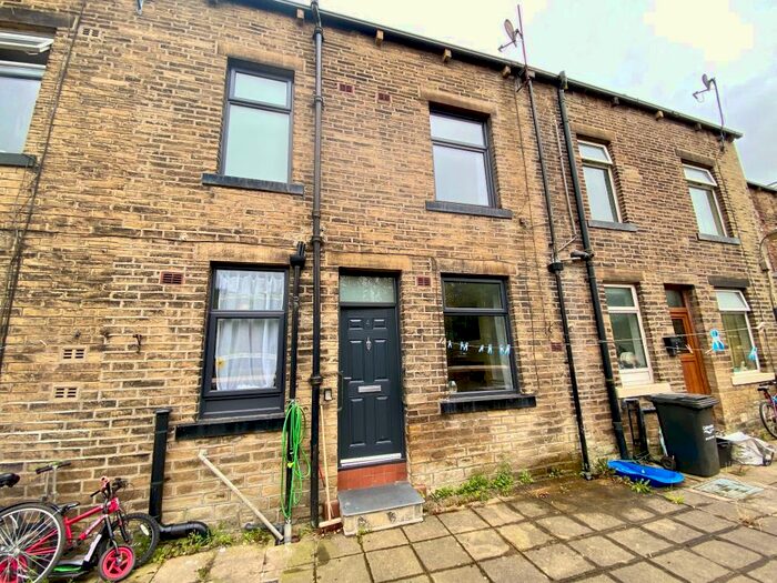 2 Bedroom Terraced House To Rent In Back Commercial Street, Todmorden, OL14