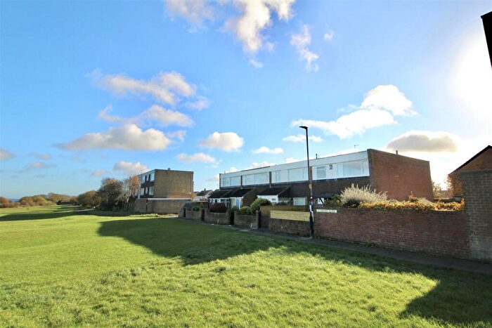 3 Bedroom End Of Terrace House For Sale In St Davids Close, Whitley Bay, NE26