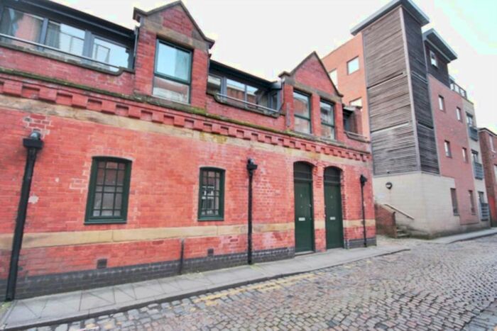 2 Bedroom Maisonette To Rent In Barton Street, Manchester, M3