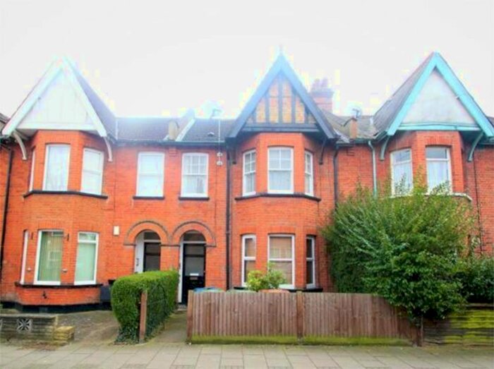 1 Bedroom Flat To Rent In Rosslyn Crescent, Middlesex, HA1