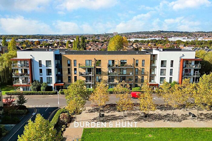 2 Bedroom Flat For Sale In St. Clements Avenue, Harold Wood, RM3