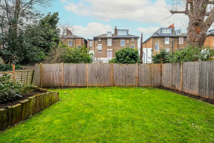 2 Bedroom Flat To Rent In Barnsbury Terrace, London, N1