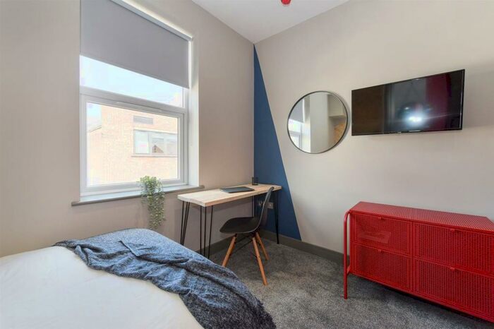 6 Bedroom House To Rent In Ashbourne Road, Derby, DE22