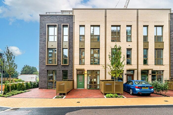 4 Bedroom Terraced House To Rent In Handley Drive, Blackheath, SE3