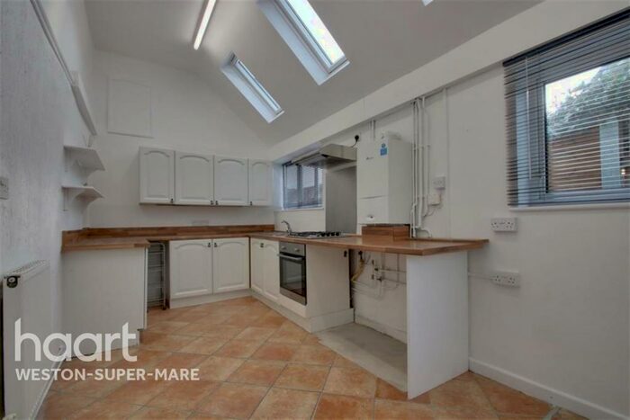 3 Bedroom Detached House To Rent In Sandford Road, BS25