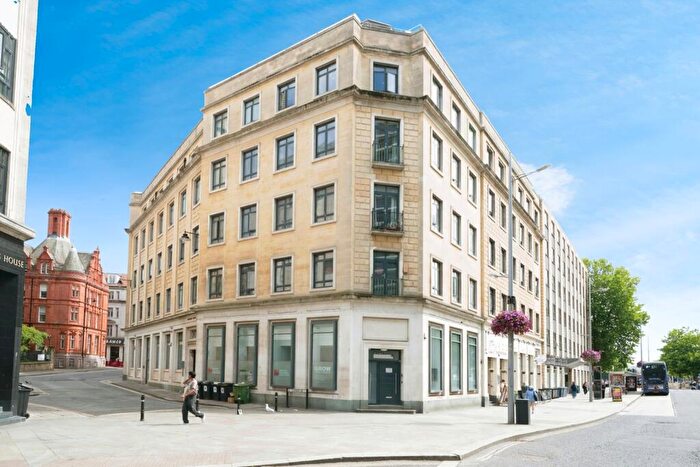 2 Bedroom Flat For Sale In St. Stephens Avenue, Bristol, BS1