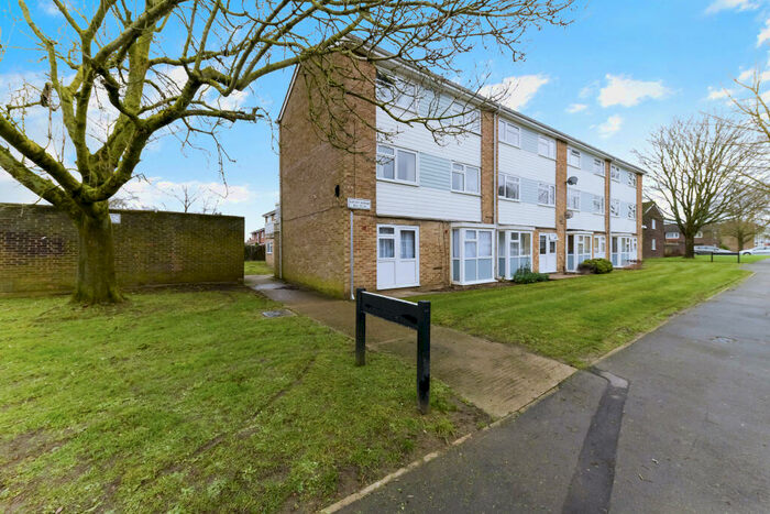 2 Bedroom Apartment To Rent In Gatley Avenue, Epsom, KT19