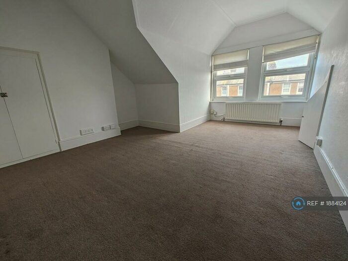 1 Bedroom Flat To Rent In Station Road, Portslade, Brighton, BN41