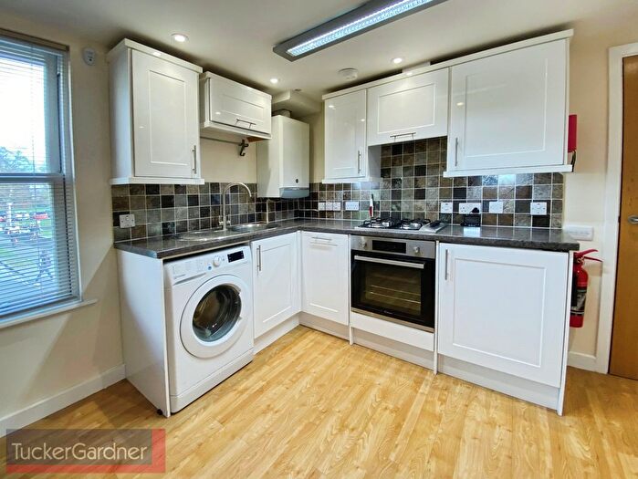 2 Bedroom Flat To Rent In Castle Street, Cambridge, CB3