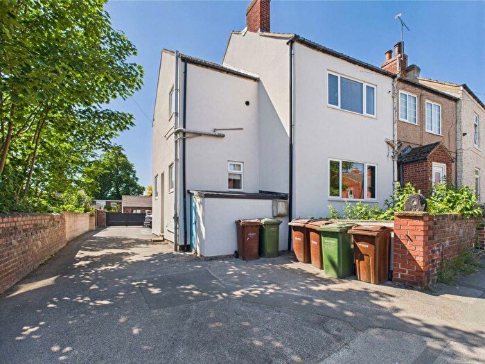 3 Bedroom Terraced House To Rent In Holes Lane, Knottingley, WF11