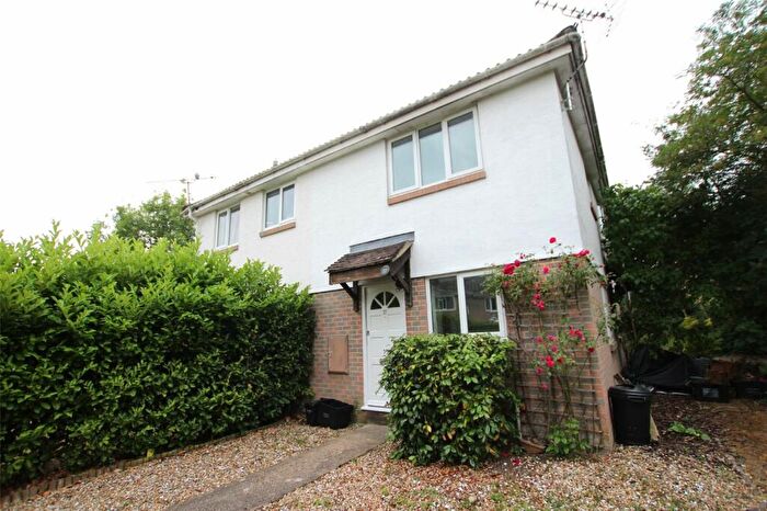 1 Bedroom End Of Terrace House To Rent In Petrel Close, Wokingham, Berkshire, RG41