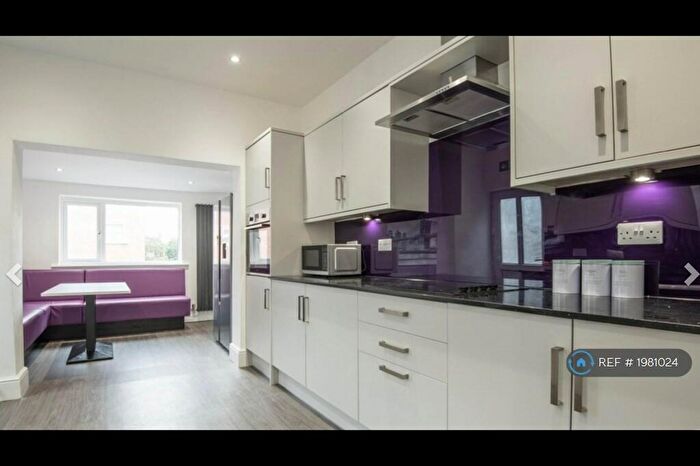 6 Bedroom Terraced House To Rent In Wigan Road, Ormskirk, L39