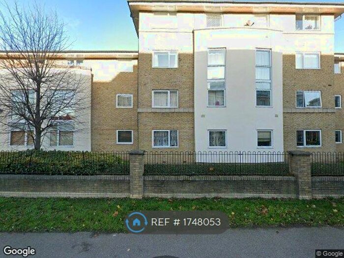 2 Bedroom Flat To Rent In Grays, Grays, RM17