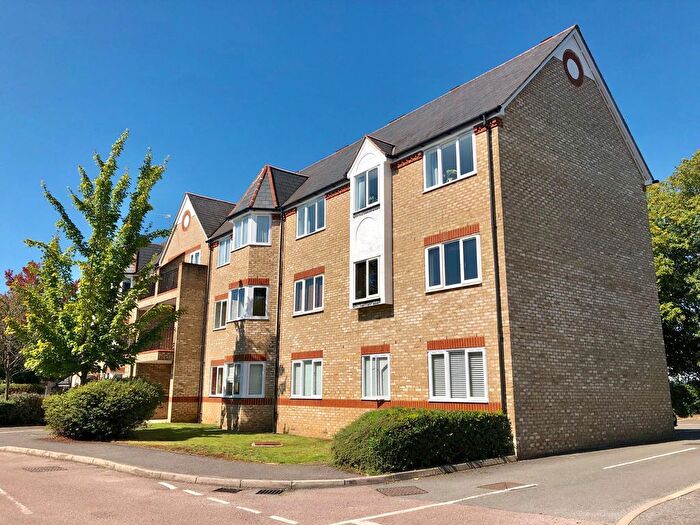 2 Bedroom Flat To Rent In Norbury Avenue, Watford, WD24