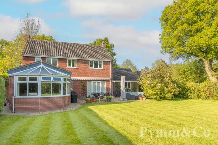 4 Bedroom Detached House For Sale In Cargate Lane, Saxlingham Nethergate, NR15