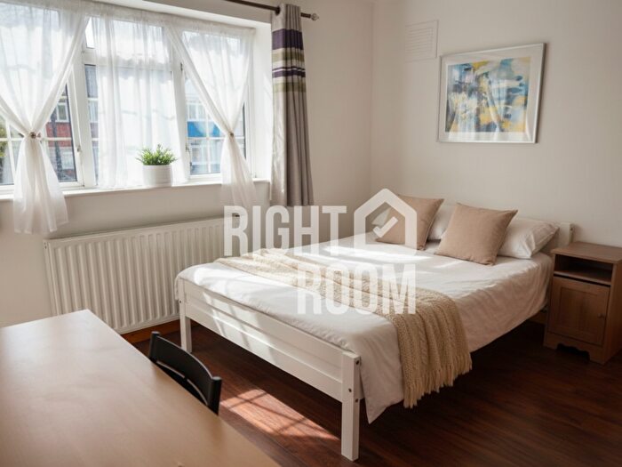 1 Bedroom Flat To Rent In One Bedroom Apartment, Greenford, Obd, UB6