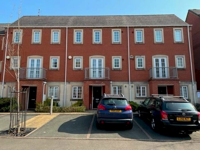 3 Bedroom Terraced House To Rent In Madison Avenue, Brierley Hill, DY5