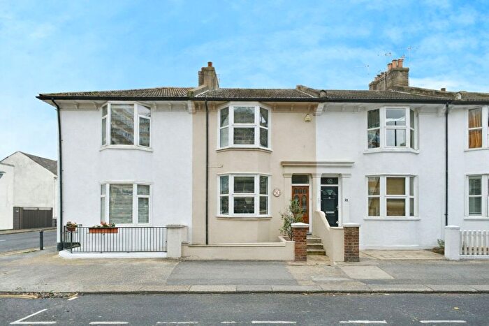 3 Bedroom Terraced House For Sale In Clarendon Road, Hove, BN3