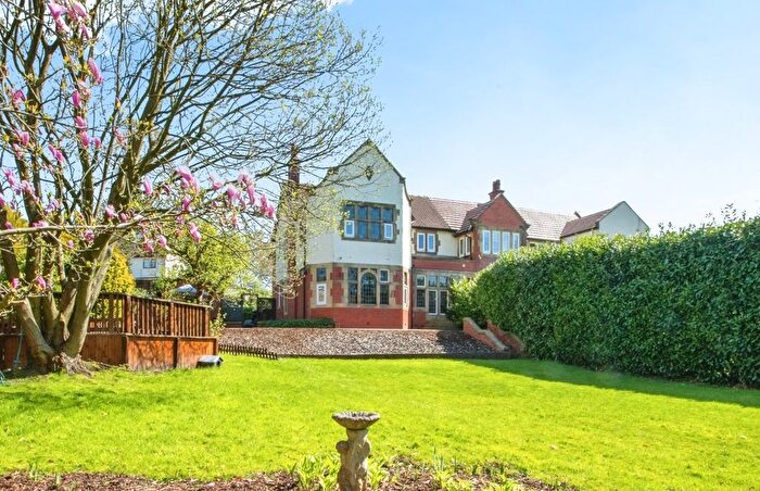 4 Bedroom Semi Detached House For Sale In Marsden Road, Burnley, BB10