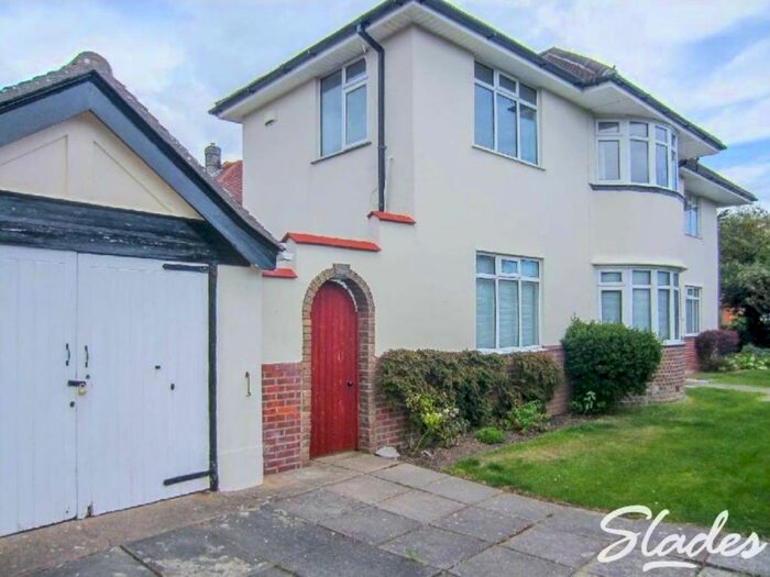 4 Bedroom Detached House To Rent In Newstead Road, Southbourne, Bournemouth, BH6