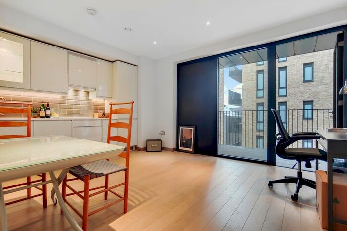 1 Bedroom Flat To Rent In Chivers Passage, London, SW18