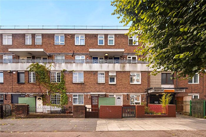 4 Bedroom Flat To Rent In Fellows Court, Weymouth Terrace, London, E2