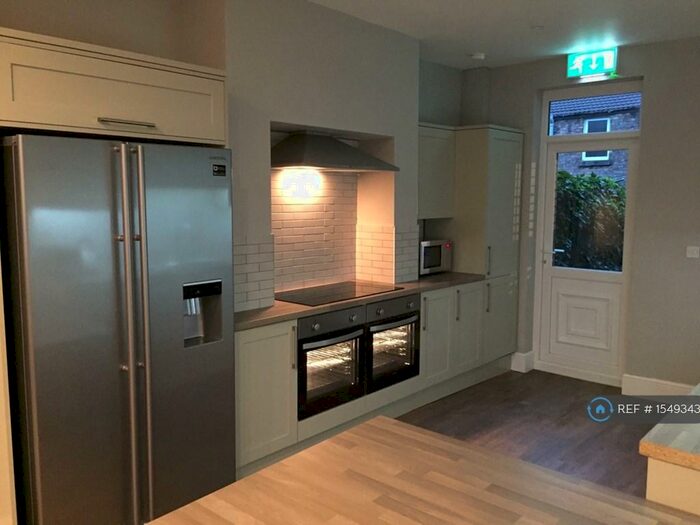 6 Bedroom Terraced House To Rent In Gresford Avenue, Liverpool, L17