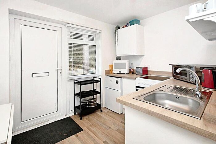 1 Bedroom Flat For Sale In Dawlish Warren, Dawlish, EX7