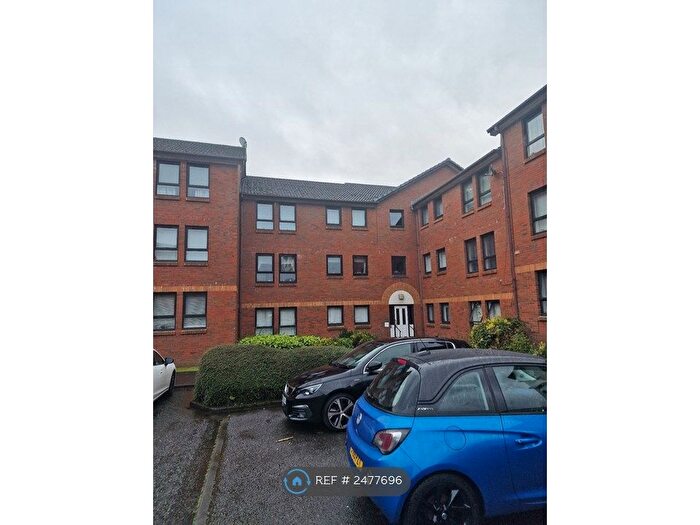 2 Bedroom Flat To Rent In Polsons Crescent, Paisley, PA2