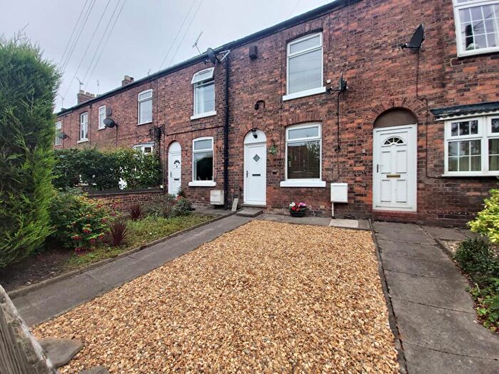 2 Bedroom Terraced House To Rent In Barony Road, CW5