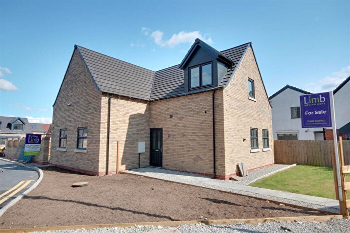 3 Bedroom Detached House For Sale In Anlaf Gardens, Lowfield Road, Anlaby, HU10