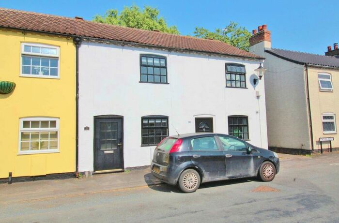 2 Bedroom Cottage To Rent In The Green, Rawcliffe, DN14